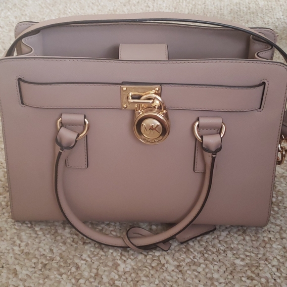 Michael kors bag - Picture 1 of 4